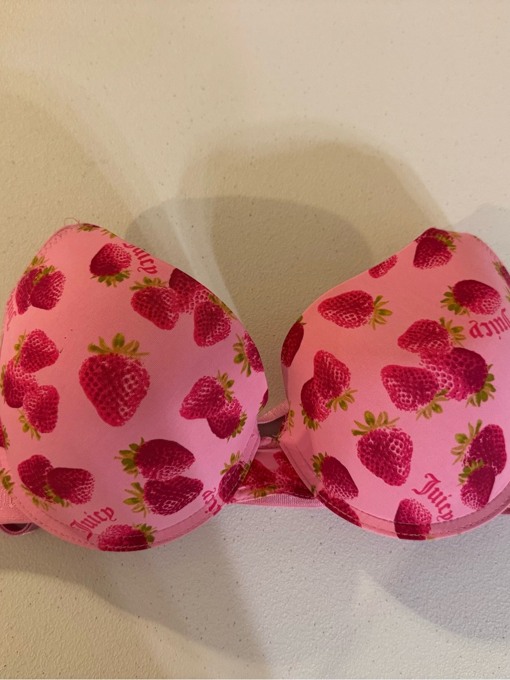 Juicy Couture Pink Strawberry Print 38C women’s push-up Bra